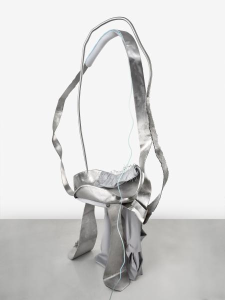 Linda Lach_Shelly Atom_2025_steel, aluminium, latex, silicon, clay, oxygen tube_130 x 42 x 187 cm_03