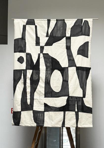 Julek Wierzchowski_Formy-002_spray-na-bawełnie_150x220cm_2025