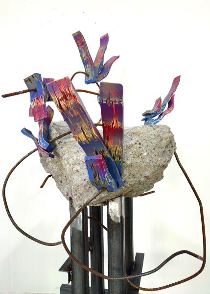Norbert Delman, z cyklu Shimmering Rubble (detal), 2025, beton, metal, drewno, 150 x 70 cm